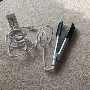 Beachwaver Co. Cost Pro Titanium Flat Iron